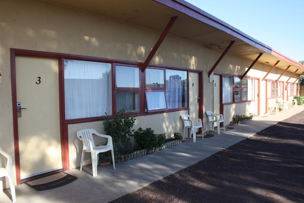 Nhill Oasis Motel Exterior photo