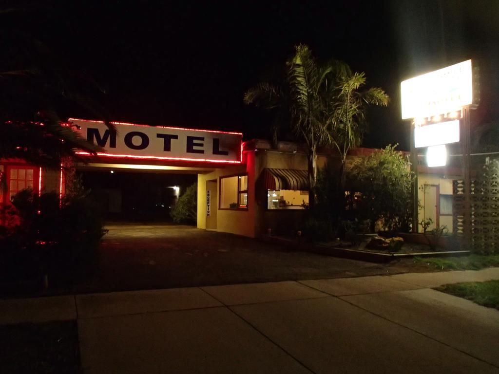 Nhill Oasis Motel Exterior photo