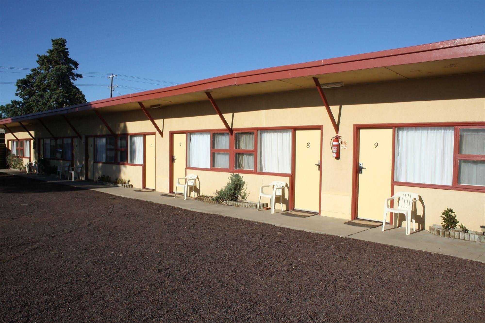 Nhill Oasis Motel Exterior photo